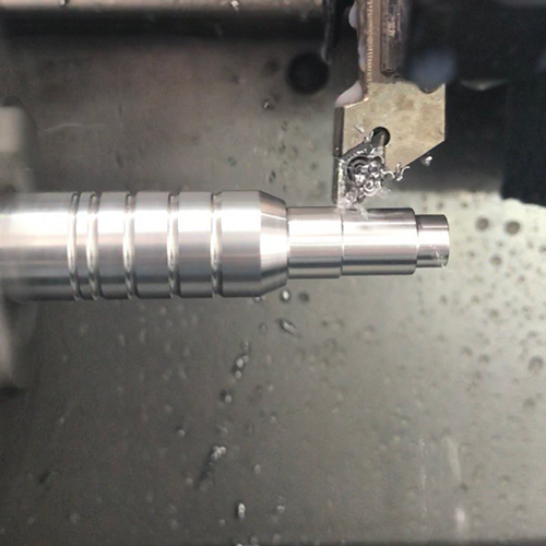 photo5780698227622917916